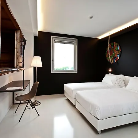 Otel Aiden By Western Jhd Dunant 4*