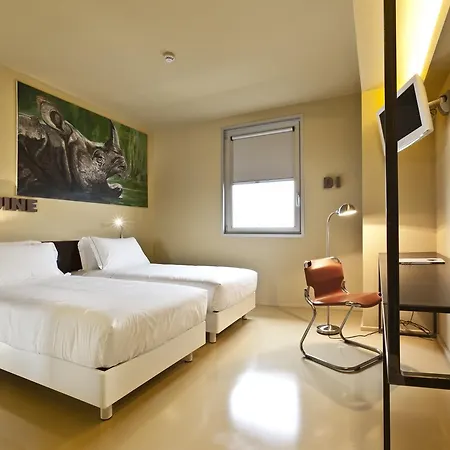 Otel Aiden By Western Jhd Dunant 4*